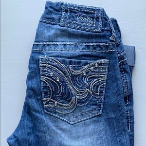 Premium Vanity Collection capris